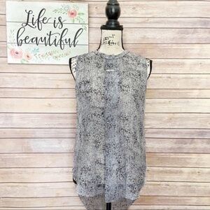 Vince Camuto Black & White Crocodile Print High-Low Sleeveless Blouse Size XS